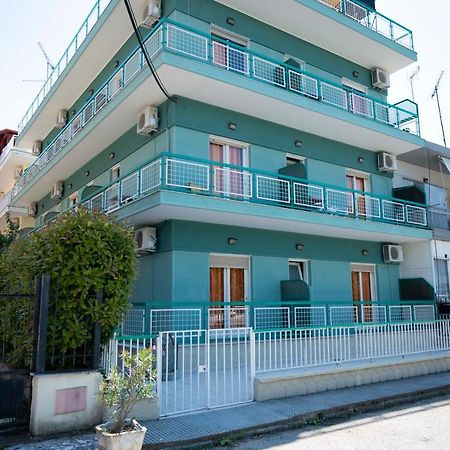 Amelies Apartments Паралия-Катерини Экстерьер фото