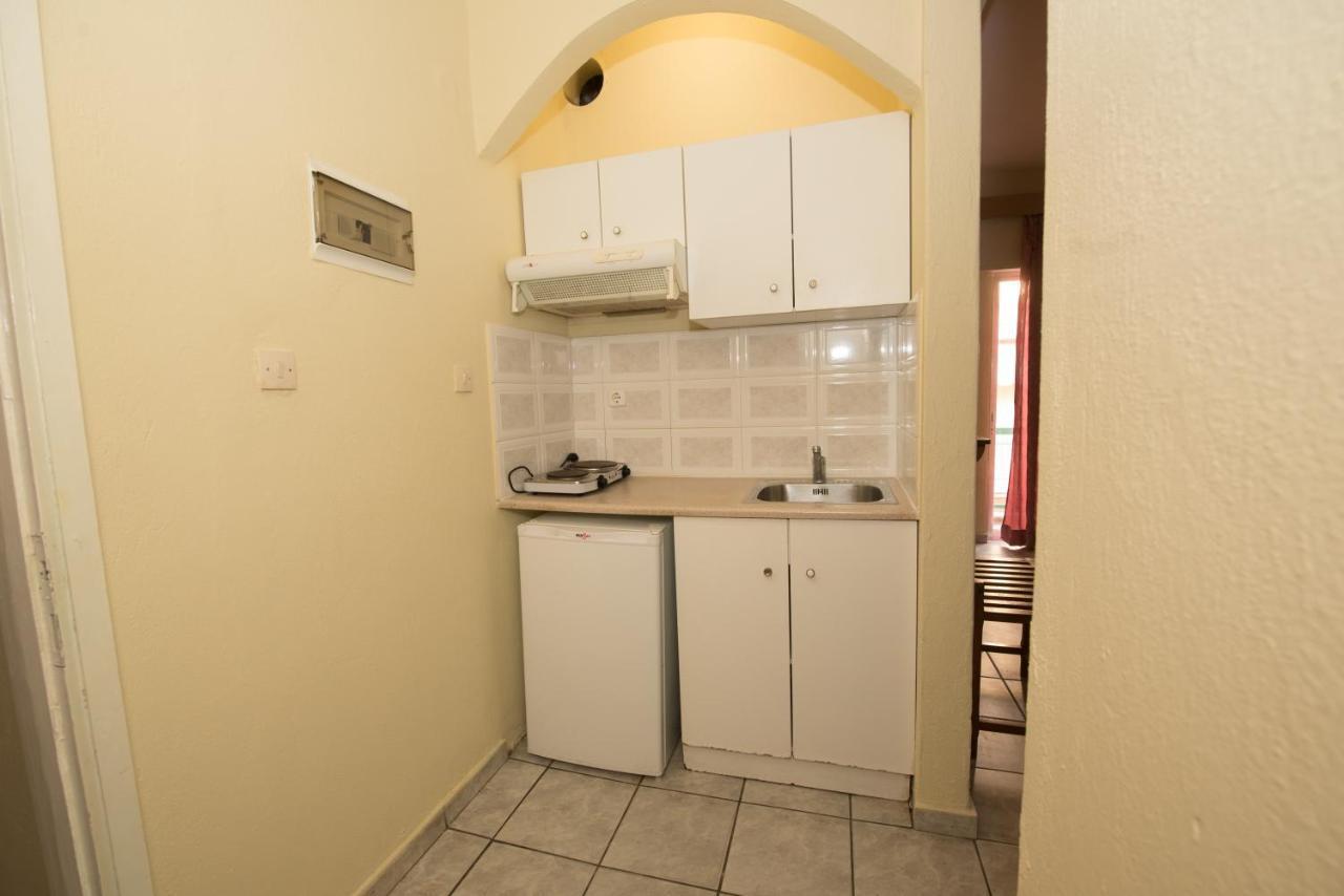 Amelies Apartments Паралия-Катерини Экстерьер фото